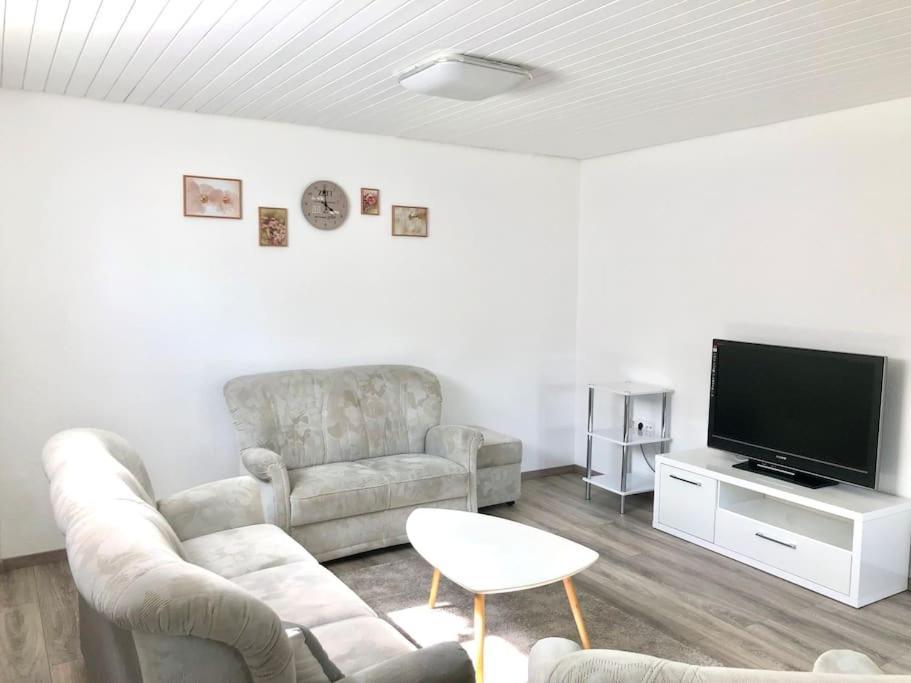 Schoene Ferienwohnung Direkt Am Neckar Deißlingen Exterior foto